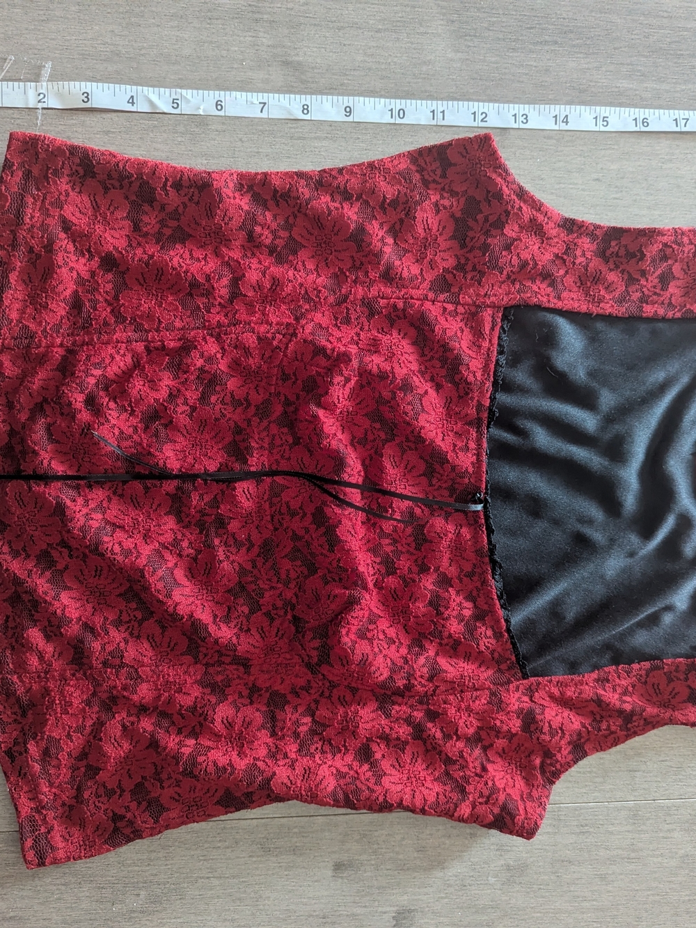 Garage Red Lace Corset Style Top Square with Black Lining Vintage Fit Medium